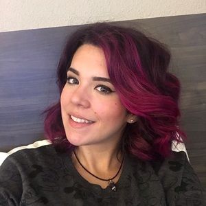 Meet your Posher, Roxanna